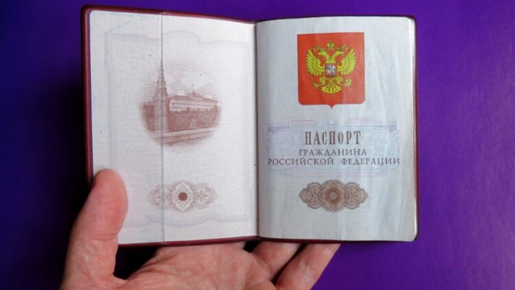 Когда гражданин не обязан предоставлять копию своего паспорта, даже если в организации ее требуют0