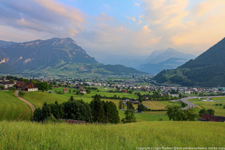 Как живется в деревне в Швейцарии? Смотрим фото села в швейцарском захолустье0