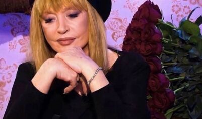 Алла Пугачева пыталась вывезти подделки известных картин из деревни Грязь