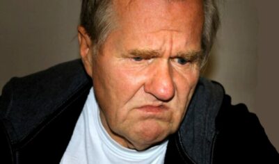 Почему пожилые люди рискуют остаться без квартиры: Росреестр предупреждает