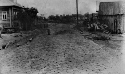 Торцевая мостовая: История и технология деревянных дорог в России