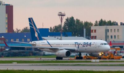 Издержки отечественного авиапрома: Ту-204 вылетел с задержкой на двое суток