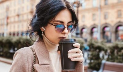 Экономия для любителей кофе на вынос. А вы думали про абонемент?