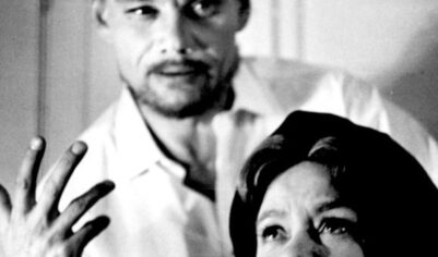 «Его одежда была грязная, он сильно смахивал на бомжа»: трагедия со знаменитой женой, дочерью и злополучные квартиры Афанасия Кочеткова