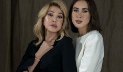 Тишь и благодать: дочь Успенской вернулась домой и села за фортепиано