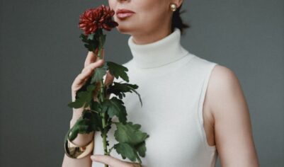 Елена Ксенофонтова задолжала колоссальное количество денег