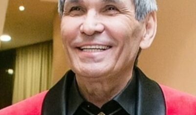 Сын Бари Алибасова рассказал, что ждет ребенка от возлюбленной