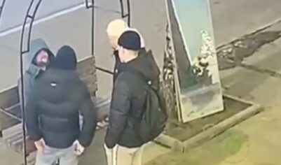 Русский мужик сидел, никому не мешал. «Хозяевам жизни» не понравилось как он на них посмотрел и они начали работать кастетом.