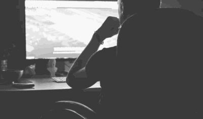 Можно ли заставить работать сына, который сидит на шее у родителей?