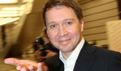 Что скрывает Евгений Миронов: тайные романы, слухи о нетрадиционном браке с Астаховым