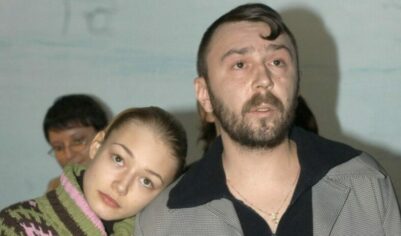 С 13 лет живет взрослой жизнью, бросила трех детей, меняет мужчин как перчатки: насыщенная жизнь Оксаны Акиньшиной.