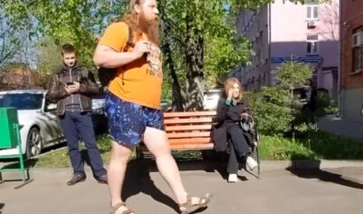 Евгений Тепляков купил квартиру, и друг по интересам для многодетного отца