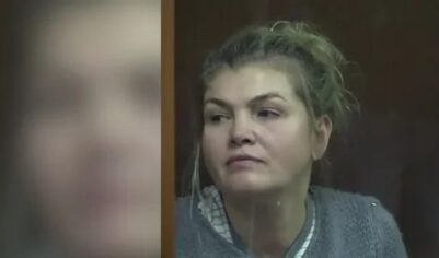 Пела и плясала перед горюющими родителями: Пьяная богачка на Porsche, сбившая 9-летнего мальчика в Новой Москве, улыбалась в суде.