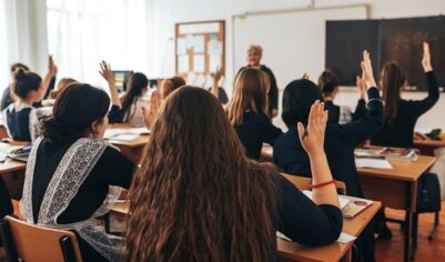 В России пересмотрят образовательные стандарты из-за перегрузки школьников