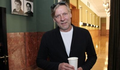 Предательство жены, болезнь сына, ребёнок из детдома, «Ленком». Куда пропал и чем теперь занимается актер театра и кино — Виктор Раков?