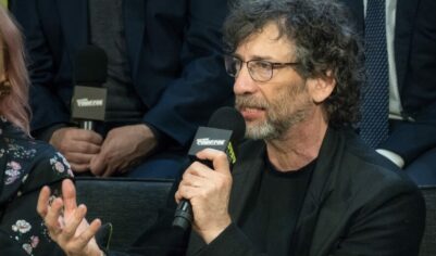 Неблагие знамения: Нила Геймана восемь женщин обвинили в изнасилованиях. Что об этом известно