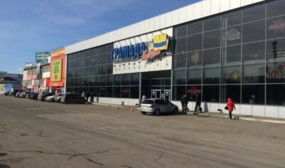 Можно ли считать правильным решения о сносе добротных зданий, построенных на своей земле, но без разрешения администрации?