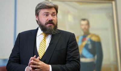 «Работа поможет подросткам быстрее взрослеть и создавать семьи»: миллиардер Малофеев и его рецепт для повышения рождаемости в России
