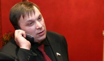 «Вызывайте экзорциста»: в Сети обрушились на Разина, проклявшего Лолиту