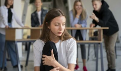 «Школы на ушах»: весенние каникулы поменялись — приказ с новыми датами уже утверждён