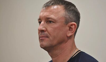 Адвокат Буйновский: до вступления приговора в силу Попов остается генерал-майором