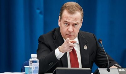 Медведев указал на необходимость настоящей денацификации по всей Европе