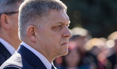 Фицо: Словакия готова возобновить сотрудничество с Чехией по Украине