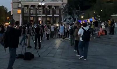 На Майдане Независимости начался митинг