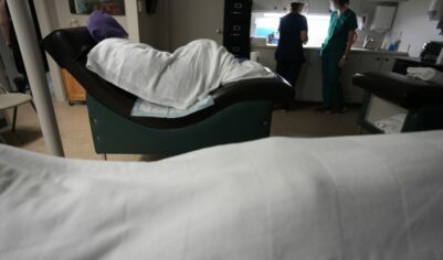 В российском городе повесили баннеры против ужесточения антиабортных законов. Что было дальше