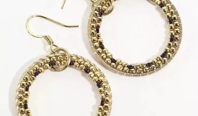 Всегда модные серьги-кольца из бисера