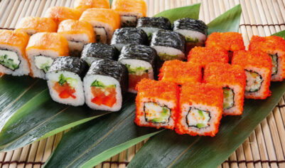 Откройте вкус Японии в Ижевске: закажите роллы себе на дом
