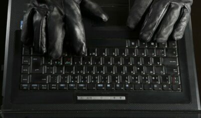 Мошенники нацелились на детей. Силовики рассказали, как защитить подрастающее поколение