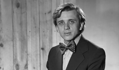 «Я никогда не признавался ей в любви, потому что не любил»: всего через полгода после развода 79-л. Евгений Стеблов вновь влюблен и счастлив