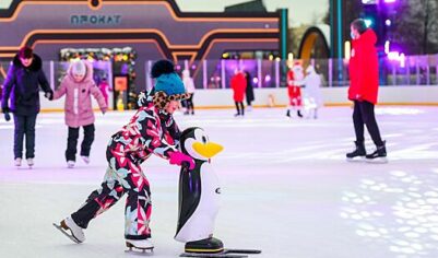 Город готовится к зиме: на площадках «Московских сезонов» зальют 26 катков