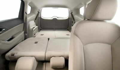 Надежный, просторный+любимый бренд: Не старый автомобиль за 830 000 руб, с 7 местами и АКПП.