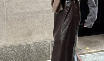 Самые элегантные образы, которые можно создать с кожаной юбкой