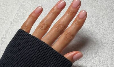 Короткие ногти всегда выглядят шикарно — эти идеи маникюра стоит добавить в свою доску настроения прямо сейчас