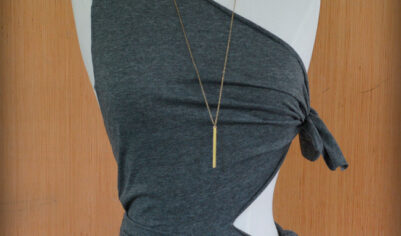 Майка на одно плечо из мужской футболки