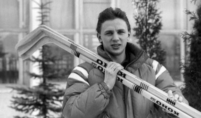 Откуда такой перстень у Игоря Ларионова. За что вручили. С какой целью носит.