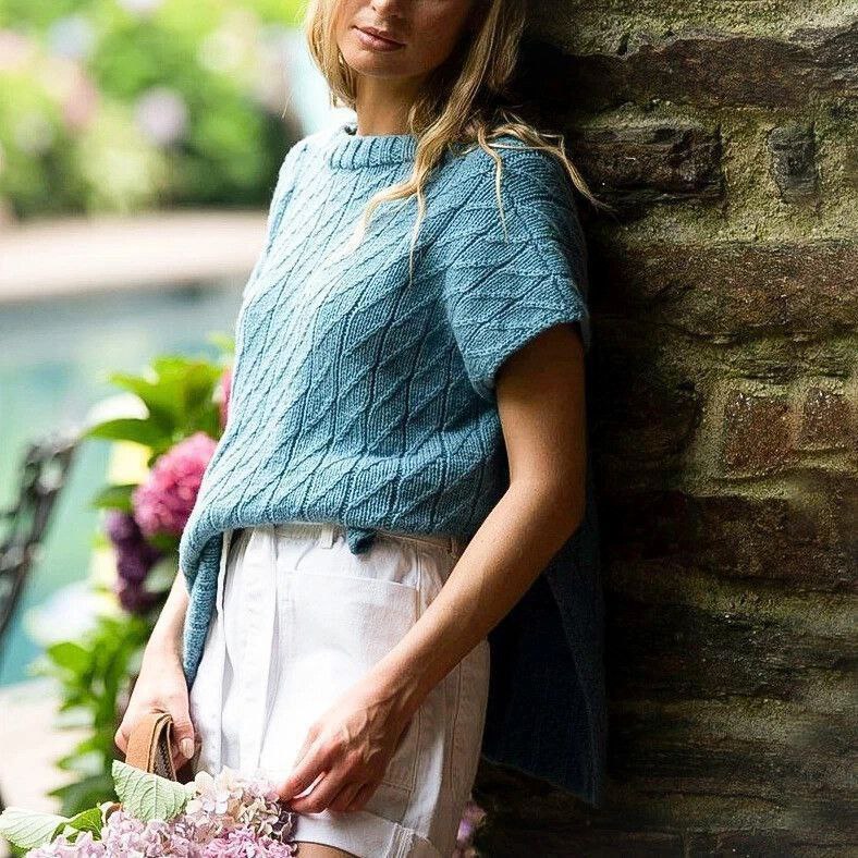 Топ с объемным узором1