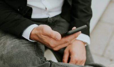 Глава ВЦИОМа рассказал о растерянности людей из-за перебоев со связью