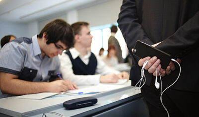 Российским школьникам запретили «кринжевать» на ЕГЭ