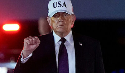 Трамп: США отменят часть санкций против нефтяной отрасли других стран