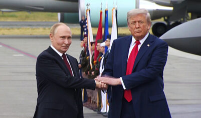 Сенатор сделал заявление о «важном для всего мира» разговоре Путина и Трампа