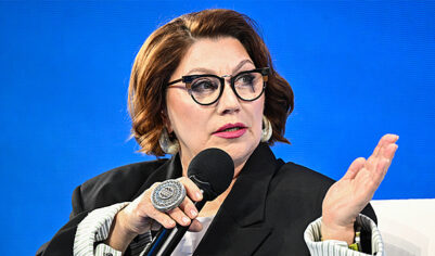 Роза Сябитова ответила Виталию Милонову, назвавшему женщин проститутками