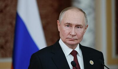 Путин пошутил во время встречи в Кремле перед 8 Марта