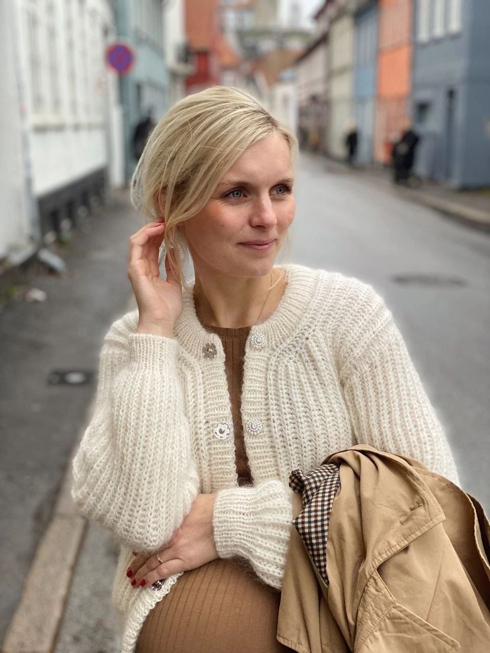 Кардиган из мохера с декоративными пуговицами6