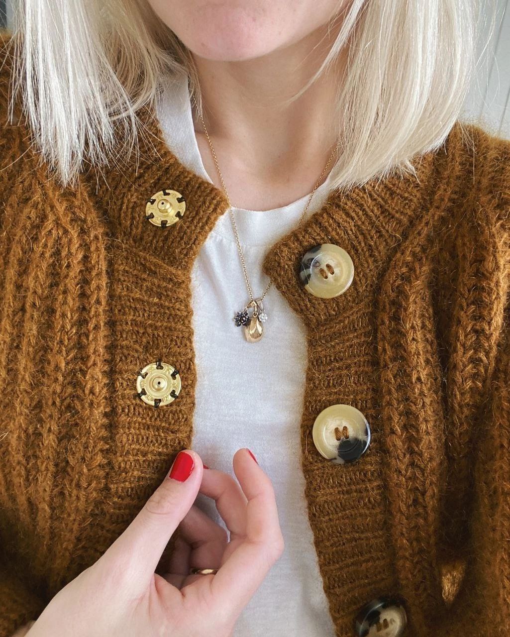 Кардиган из мохера с декоративными пуговицами8