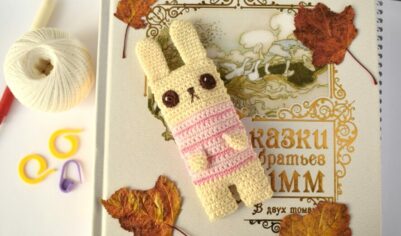 Зайчик амигуруми крючком