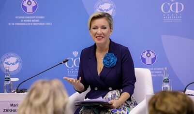 Ответ Захаровой был блестящим: в КНР пришли в восторг от ее шутки про финскую разведку